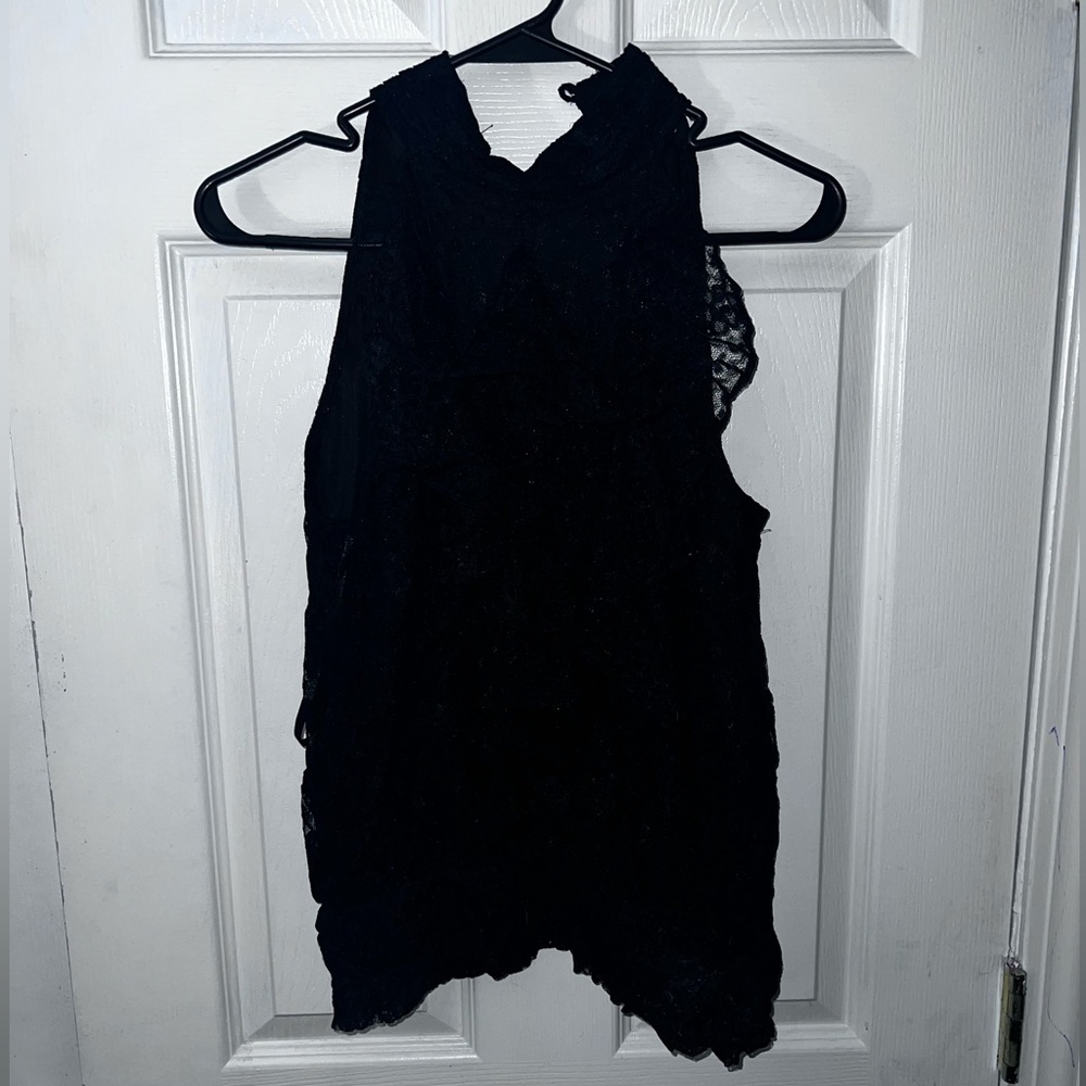 Urban Studio Women’s Black Lace Halter Sleeveless Blouse Size Large